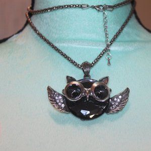 Nwtag: Smokey Rhinestone, Antique, Owl Necklace